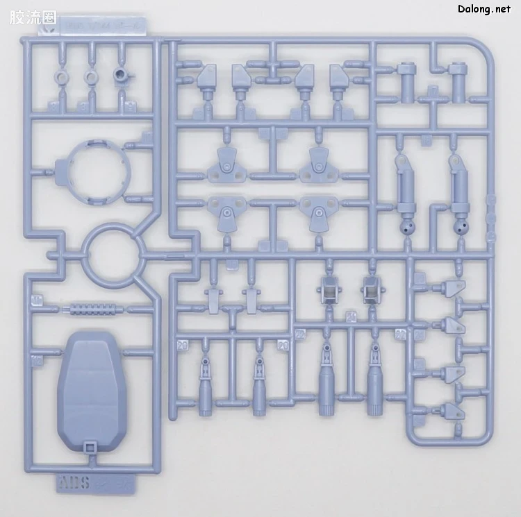 HGUC 网络限定版 RB-79K 铁球改（第08MS小队版）& RB-79 铁球（鲨鱼嘴式样） - 图片